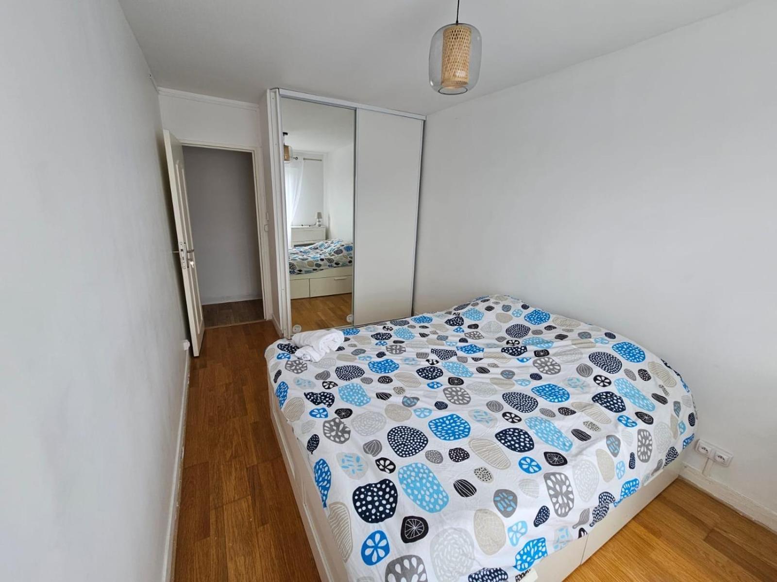 Elegant 3 Pieces Proche Paris La Defense Apartment เบอซองส์ ภายนอก รูปภาพ