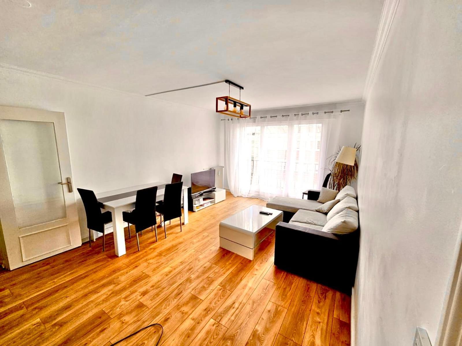 Elegant 3 Pieces Proche Paris La Defense Apartment เบอซองส์ ภายนอก รูปภาพ