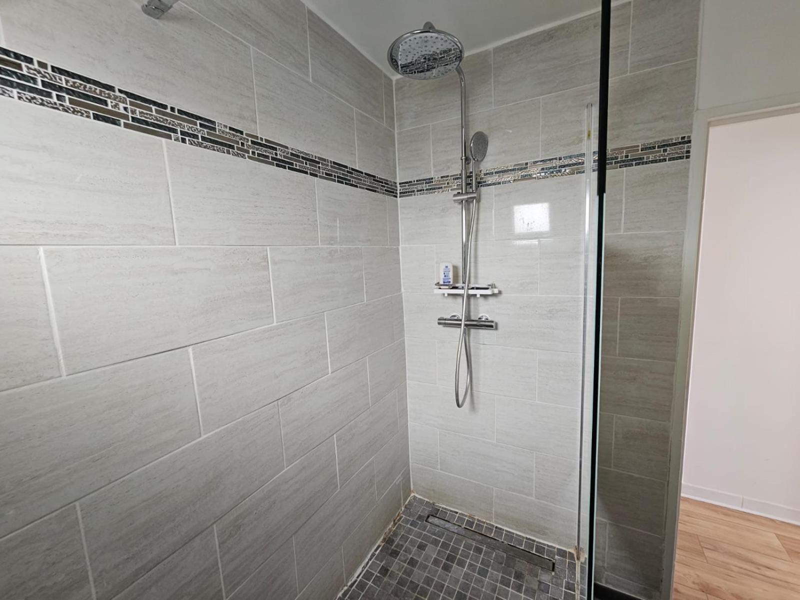 Elegant 3 Pieces Proche Paris La Defense Apartment เบอซองส์ ภายนอก รูปภาพ