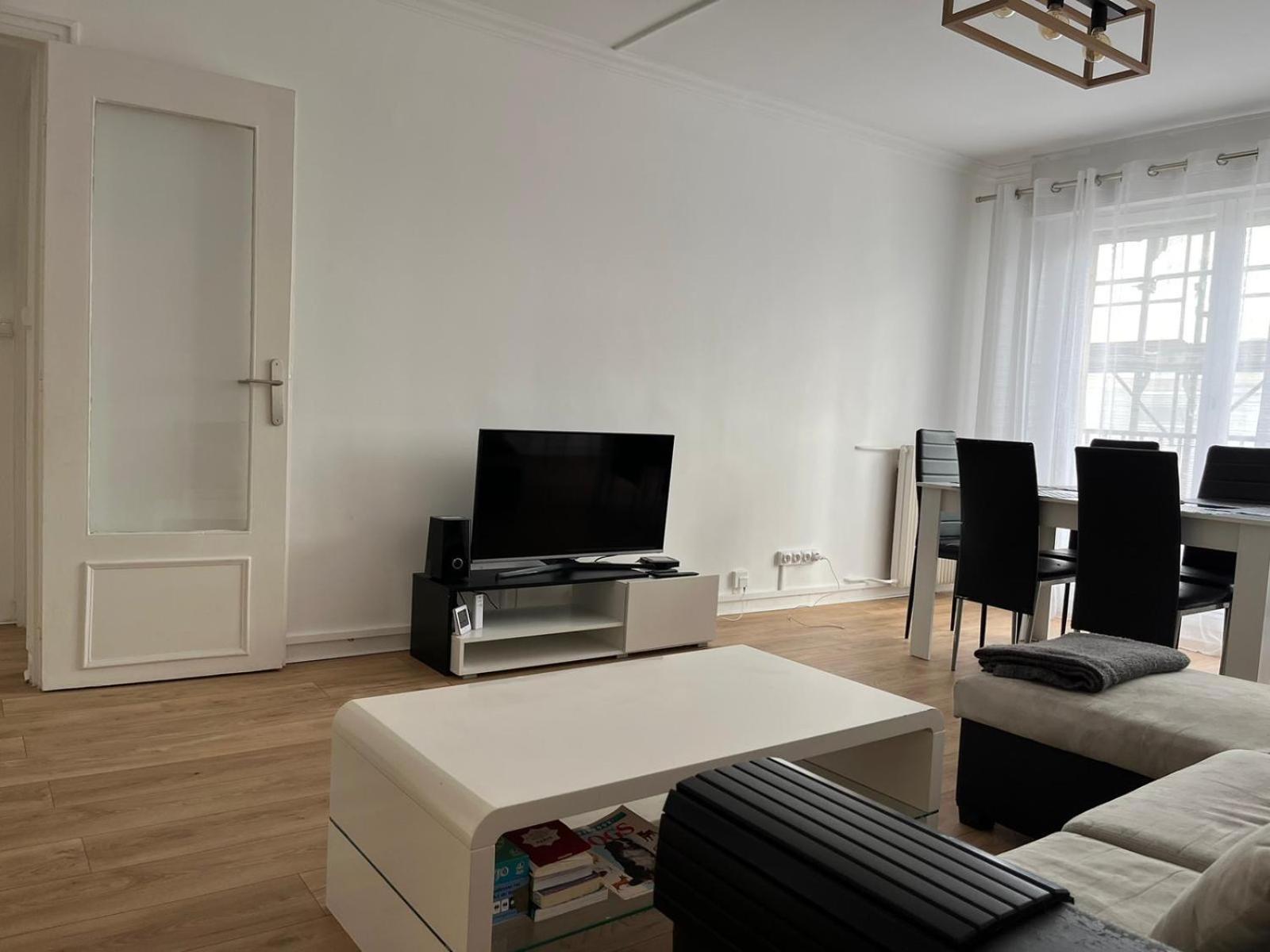 Elegant 3 Pieces Proche Paris La Defense Apartment เบอซองส์ ภายนอก รูปภาพ