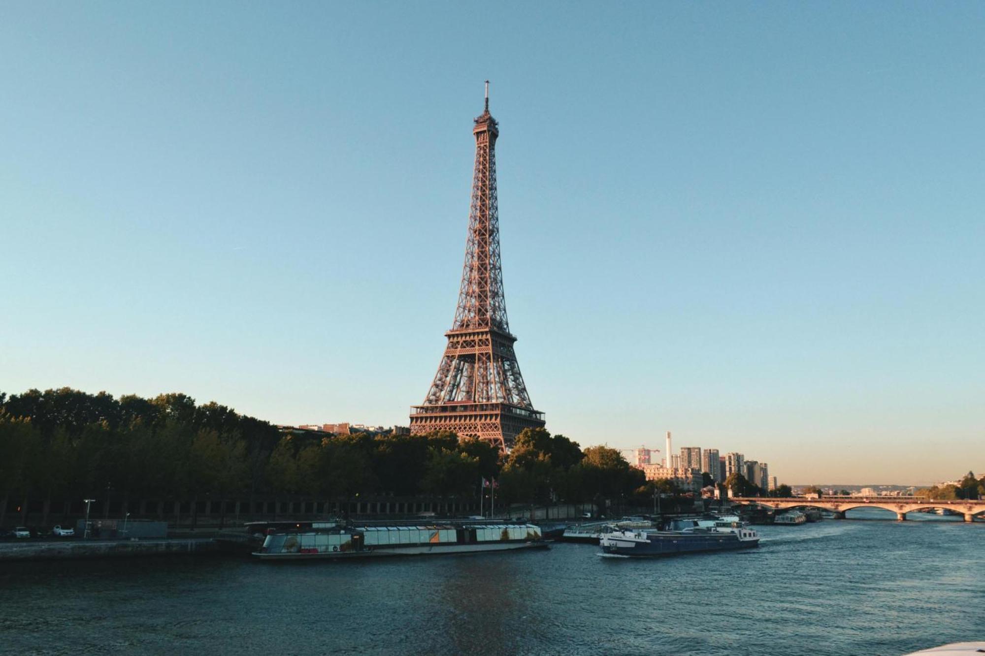 Elegant 3 Pieces Proche Paris La Defense Apartment เบอซองส์ ภายนอก รูปภาพ
